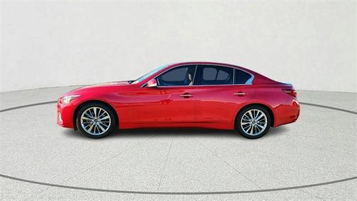 2023 INFINITI Q50 LUXE