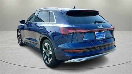 2022 Audi e-tron Premium