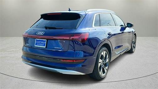 2022 Audi e-tron Premium