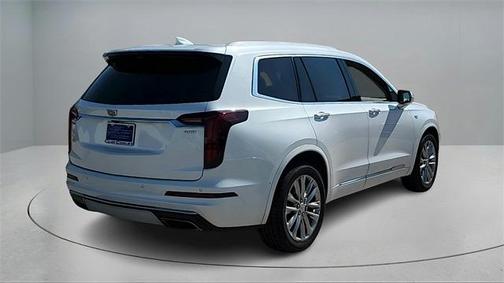 2022 Cadillac XT6 Premium Luxury FWD