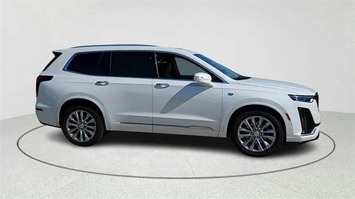 2022 Cadillac XT6 Premium Luxury FWD