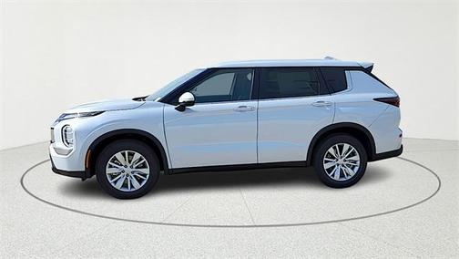 2026 Mitsubishi Outlander ES