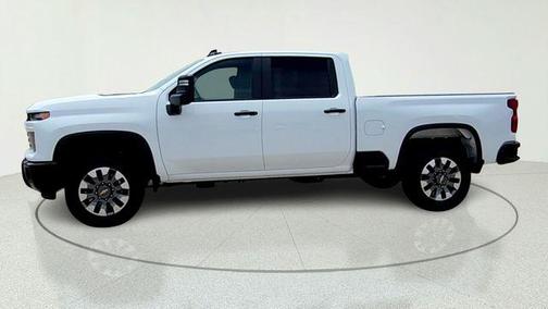 Summit White 2025 Chevrolet Silverado 2500 Custom