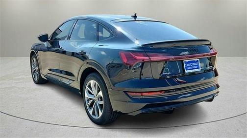 2021 Audi e-tron Premium