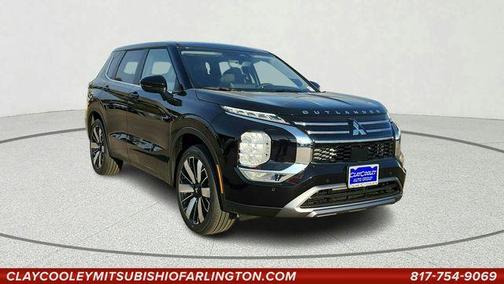 Black Pearl 2026 Mitsubishi Outlander SE