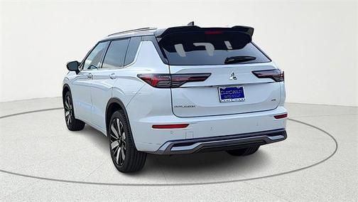 2026 Mitsubishi Outlander SEL