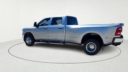 Billet Silver Metallic Clearcoat 2024 RAM 3500 Tradesman