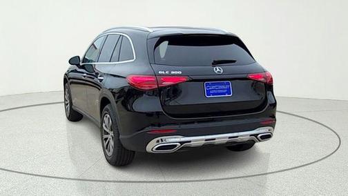 Black 2024 Mercedes-Benz GLC 300 Base