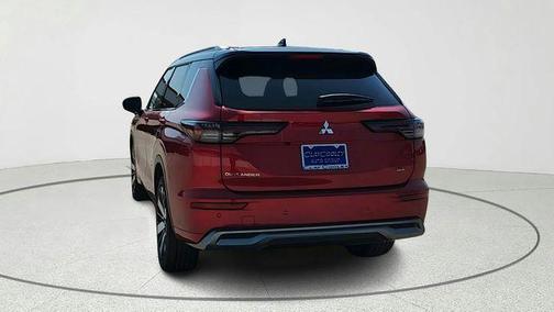 2025 Mitsubishi Outlander SEL