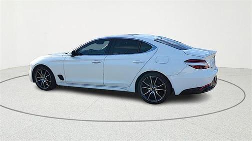 2022 Genesis G70 2.0T