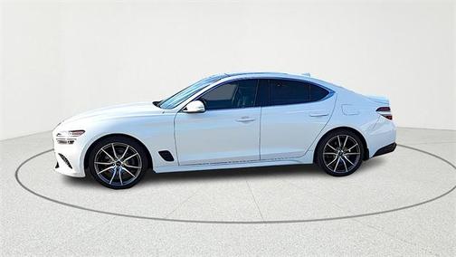 2022 Genesis G70 2.0T