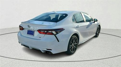 2024 Toyota Camry 