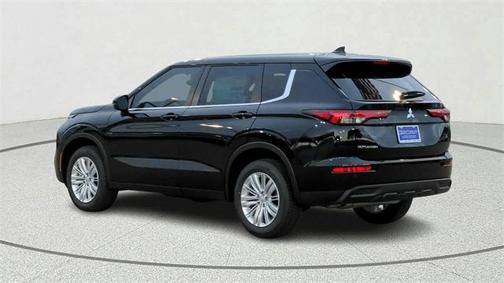 2023 Mitsubishi Outlander ES