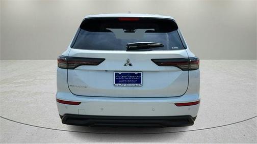 2025 Mitsubishi Outlander ES