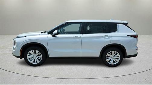 2025 Mitsubishi Outlander ES