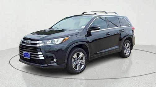 Midnight Black Metallic 2019 Toyota Highlander Limited Platinum