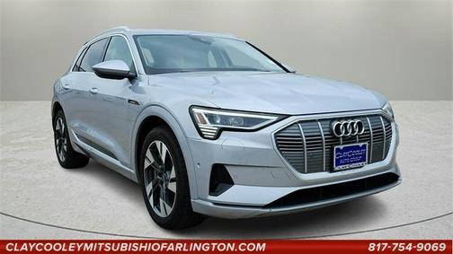 2021 Audi e-tron Premium Plus