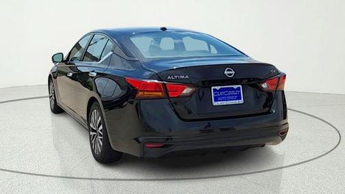 Black 2024 Nissan Altima 2.5 SV