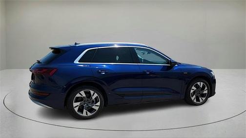 2021 Audi e-tron Premium
