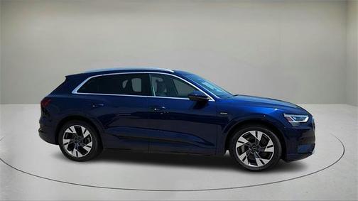 2021 Audi e-tron Premium