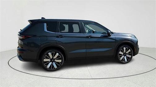 2025 Mitsubishi Outlander 