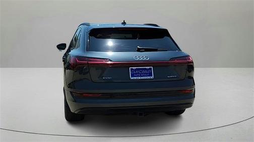 2021 Audi e-tron Premium Plus