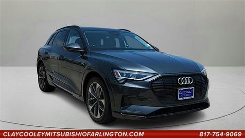 2021 Audi e-tron Premium Plus