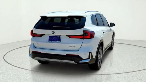 Alpine White 2025 BMW X1 xDrive28i