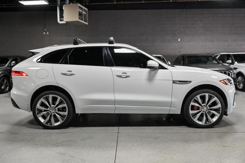 2019 Jaguar F-PACE S