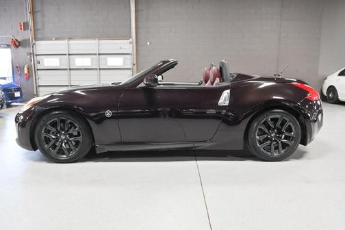 Black Cherry Metallic 2015 Nissan 370Z Touring