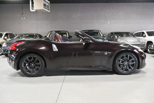 Black Cherry Metallic 2015 Nissan 370Z Touring