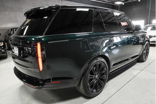 2024 Land Rover Range Rover P530 SE