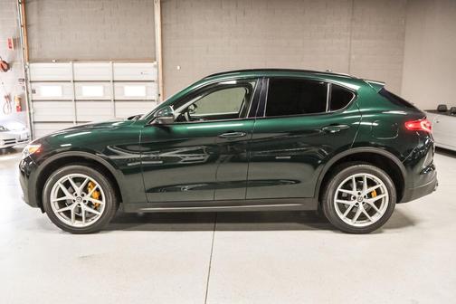 2019 Alfa Romeo Stelvio Sport