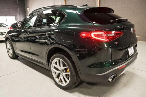 2019 Alfa Romeo Stelvio Sport