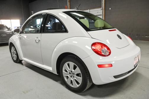 2010 Volkswagen New Beetle 2.5L