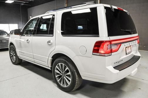 2017 Lincoln Navigator Select