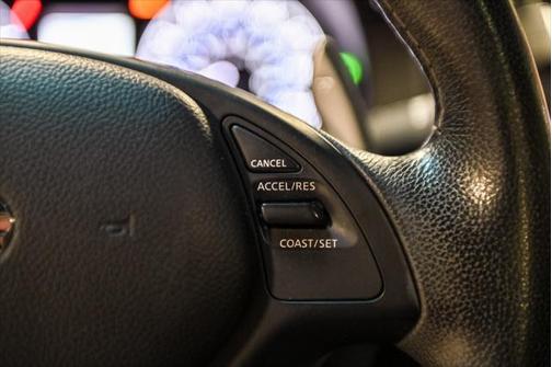 2013 INFINITI G37x Base