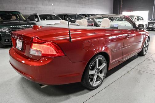 2011 Volvo C70 T5