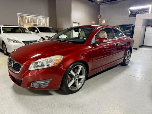 2011 Volvo C70 T5