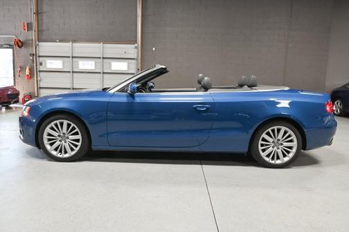 Deep Sea Blue Pearl 2010 Audi A5 2.0T quattro