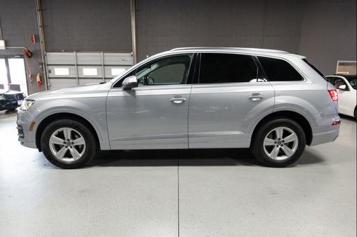 Florett Silver Metallic 2018 Audi Q7 2.0T Premium Plus