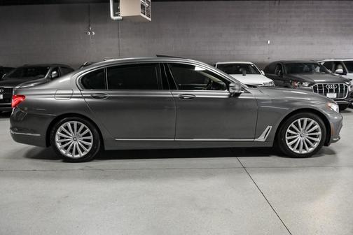 2017 BMW 740 xDrive