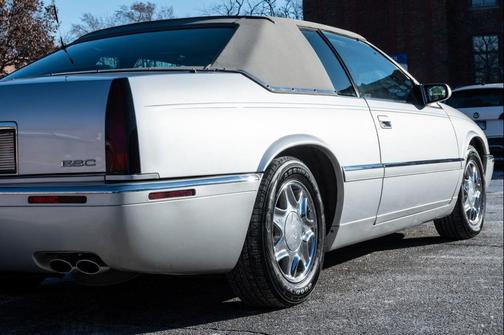 2001 Cadillac Eldorado ESC