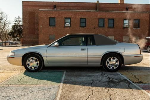 2001 Cadillac Eldorado ESC