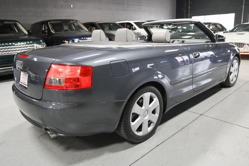 Dolphin Gray Metallic 2004 Audi S4 quattro