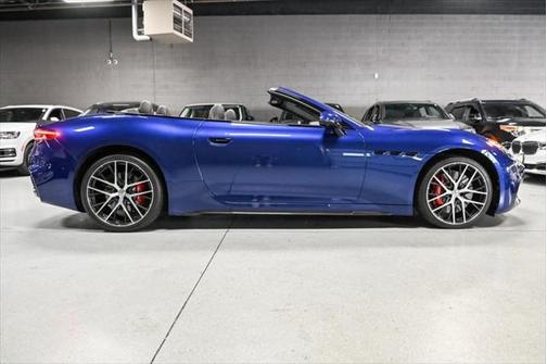 2024 Maserati GranCabrio Trofeo