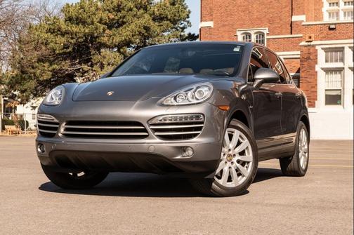 2014 Porsche Cayenne Platinum Edition