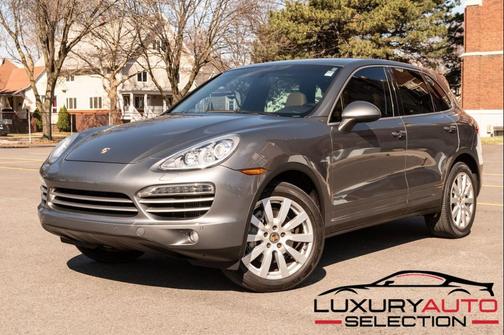 2014 Porsche Cayenne Platinum Edition