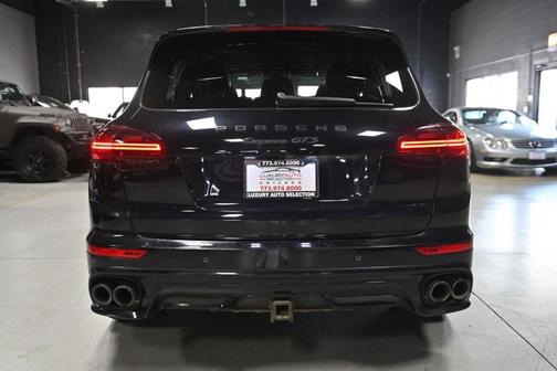 2016 Porsche Cayenne GTS