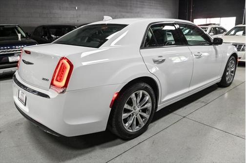2015 Chrysler 300 Limited